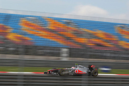 Button rueda en los libres del GP de Turquía 2011
