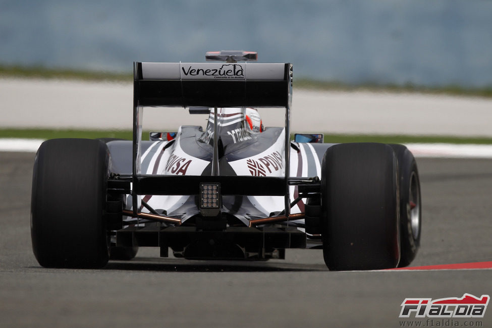 Barrichello durante la sesión de prácticas del GP de Turquía 2011