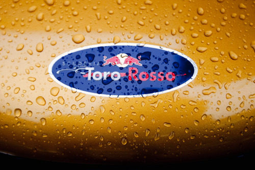 Logotipo de la Scuderia Toro Rosso