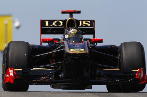 El R31 de Nick Heidfeld en el circuito de Istanbul Park