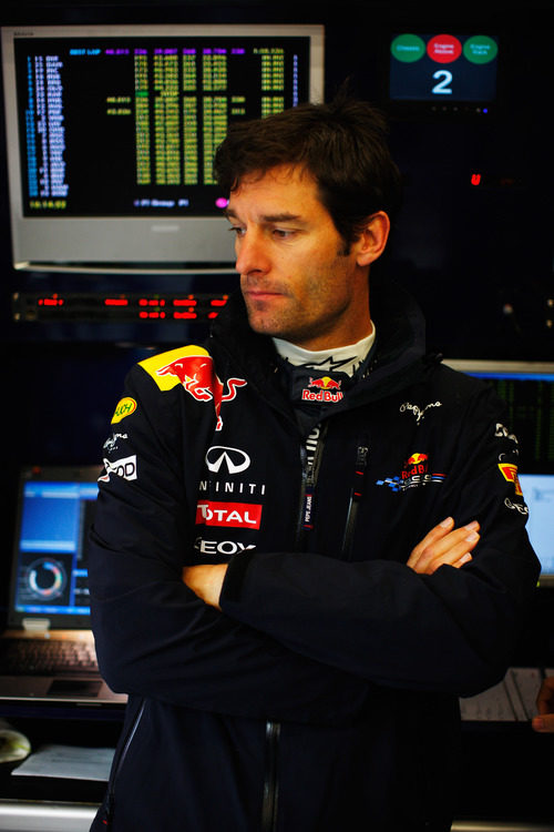 Webber en el box de Red Bull en el GP de Turquía 2011