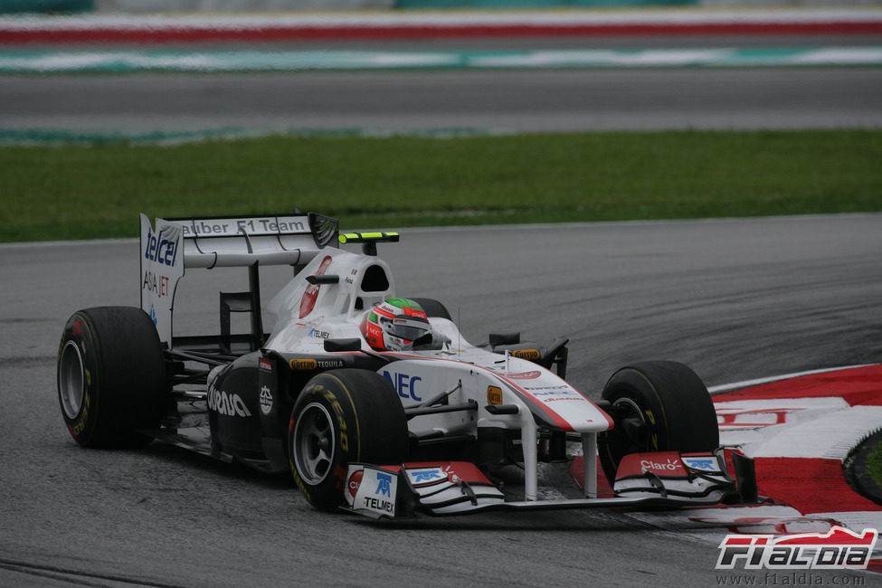 Abandono para Pérez en el GP de Malasia 2011