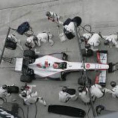 Parada en el box de Sauber en Malasia 2011