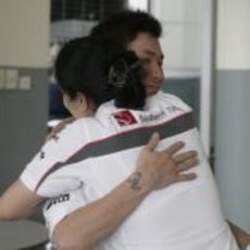 Abrazo por un séptimo puesto en el GP de Malasia 2011