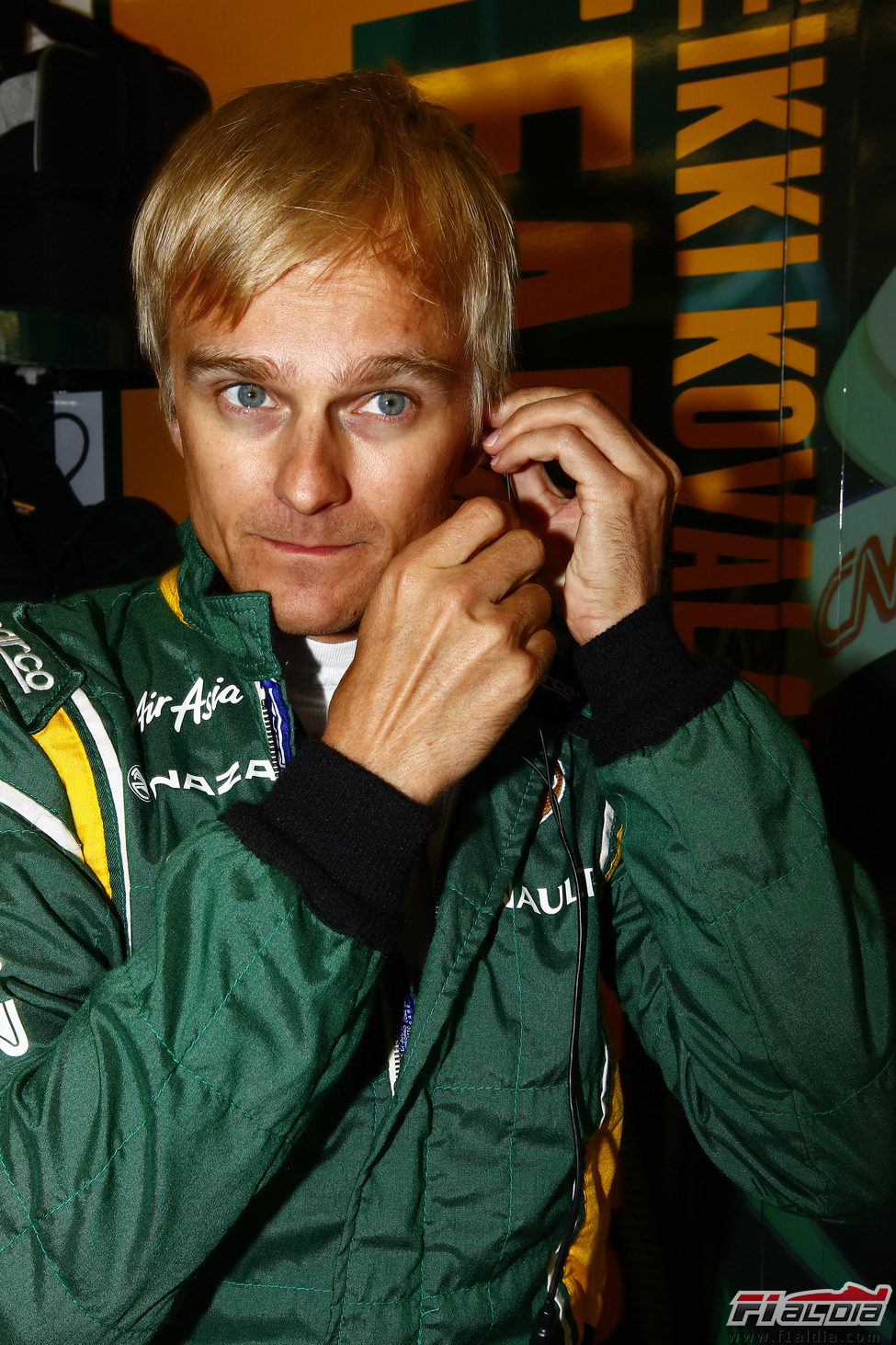 Heikki Kovalainen se prepara para la carrera