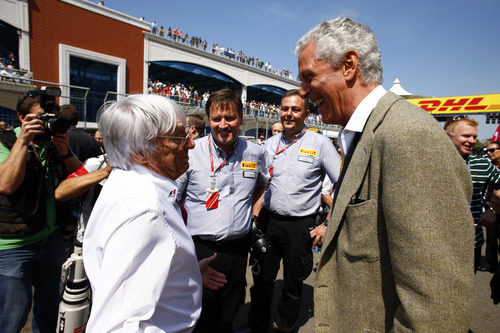 Bernie Ecclestone y Marco Tronchetti en el GP de Turquía 2011
