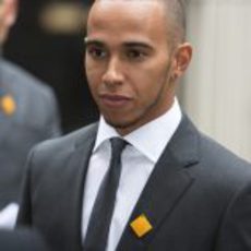 Lewis Hamilton apoya la campaña Make Roads Safe