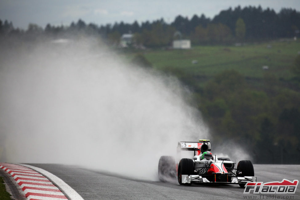 Primera sesión de libres del GP de Turquía 2011 pasada por agua 