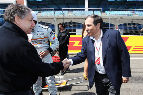 Saludo entre presidentes en el GP de Turquía 2011