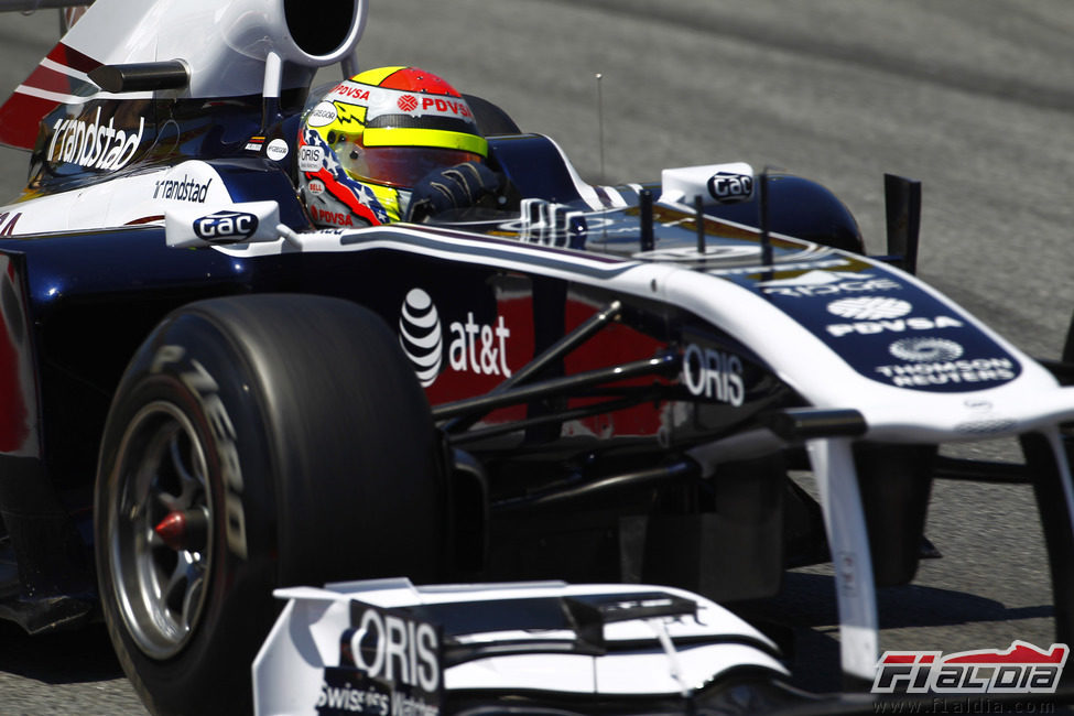 Pastor Maldonado durante la FP2 del GP de España 2011