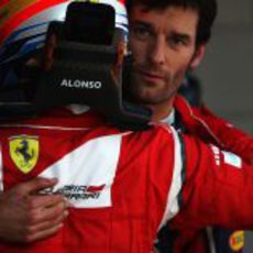 Alonso felicita a Webber por su 'pole' en el GP de España 2011