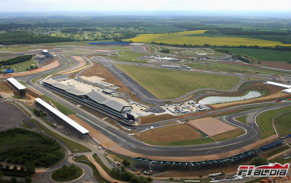 Vista aérea del nuevo Silverstone 'Wing'