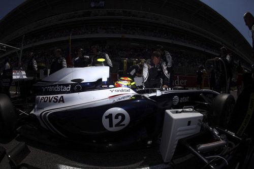 El monoplaza de Maldonado antes de tomar la salida del GP de España