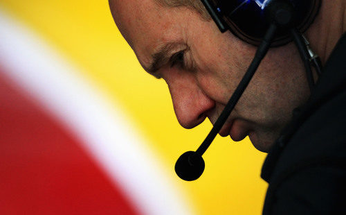 Newey pensativo en el GP de España 2011