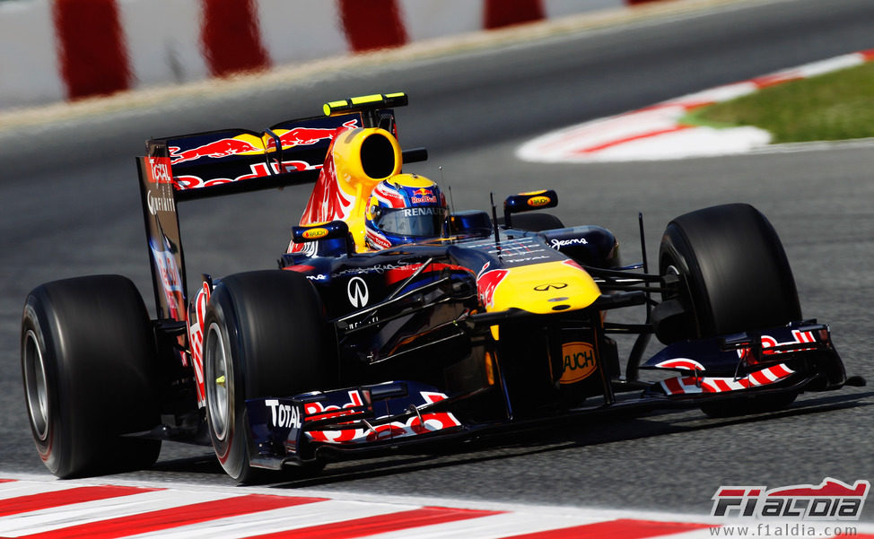 Mark Webber logró la primera pole de 2011