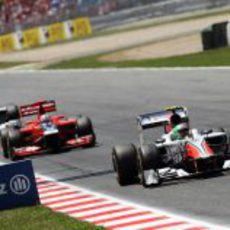 Liuzzi, locomotara del "tren" en el GP de España 2011