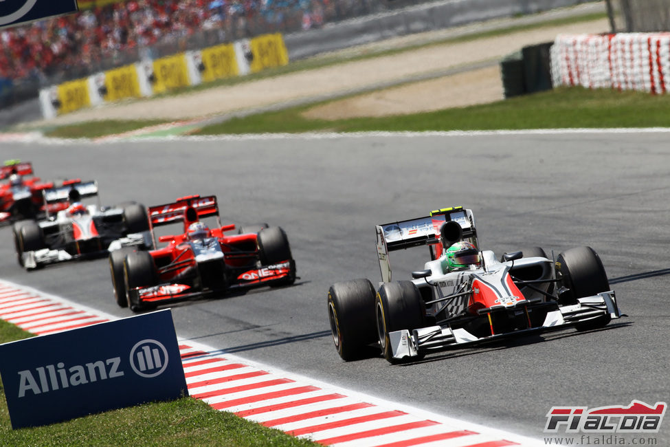 Liuzzi, locomotara del "tren" en el GP de España 2011