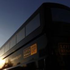 El motorhome de Lotus Renault GP en Montmeló