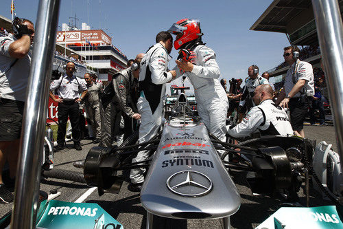 Michael Schumacher en la parrilla del GP de España 2011