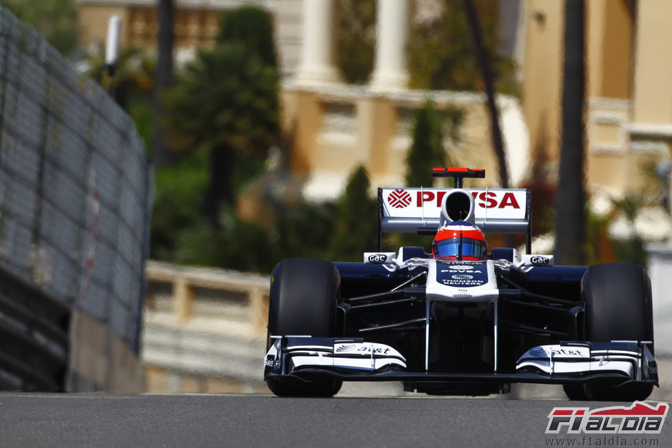 Barrichello rodando por Monte Carlo
