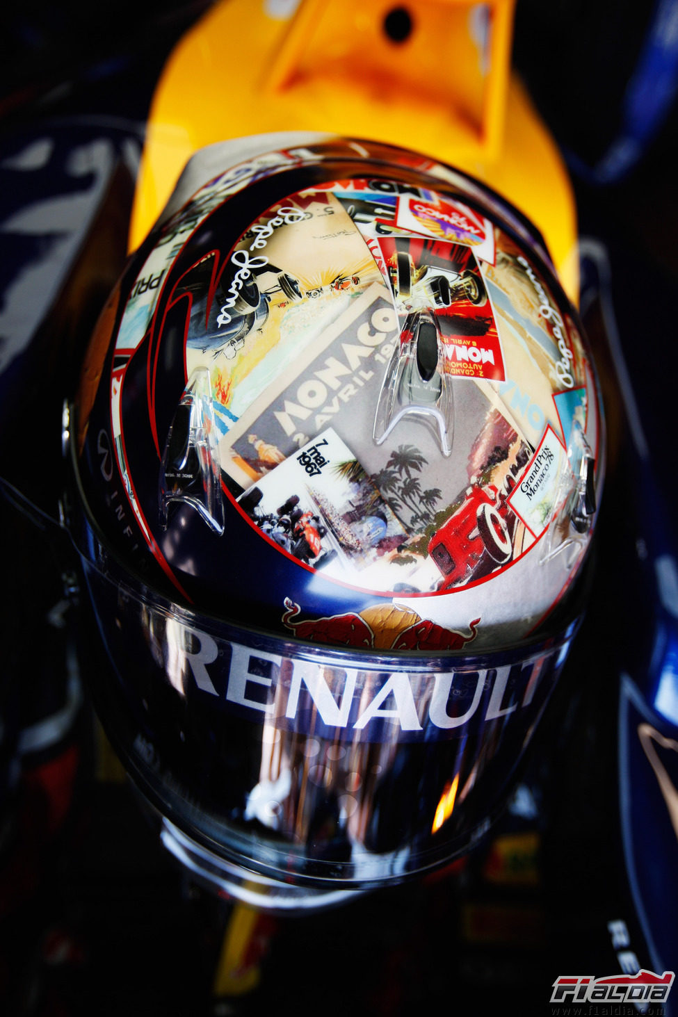 El casco de Sebastian Vettel para el GP de Mónaco 2011