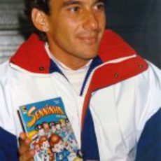 Ayrton presenta 'Senninha'