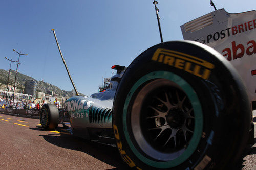 Michael Schumacher en el pitlane de Montecarlo