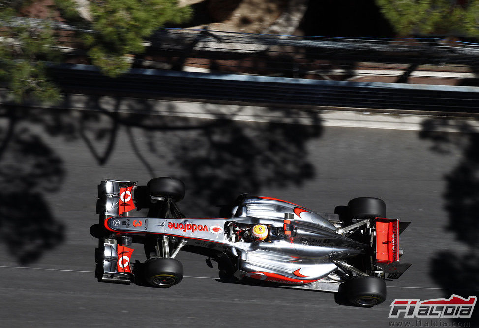 Lewis Hamilton en carrera en Mónaco 2011