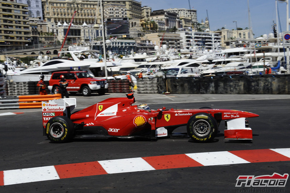 Alonso en su 150º Italia en el GP de Mónaco 2011