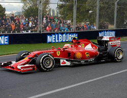 Jacques Villeneuve: "Alonso está tratando de destruir a Kimi psicológicamente"
