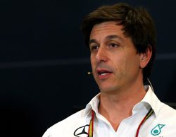 Toto Wolff: "La situación se está poniendo un poco intensa dentro del equipo"