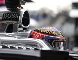 Jenson Button: "Está siendo difícil conseguir que el neumático duro coja temperatura"
