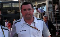 Eric Boullier, sobre Magnussen: "Necesita seguir aumentado la confianza en sí mismo"