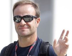 Rubens Barrichello le ha ofrecido a Toto Wolff ser el tercer piloto para 2015