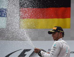 Mercedes quiere seguir con Lewis Hamilton más allá de 2015