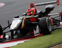 Esteban Ocon rodará junto a Lotus en los Libres 1 del GP de Abu Dabi 2014