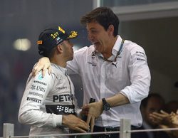 Toto Wolff, sobre la renovación de Hamilton: "Lo hablaremos en las próximas semanas"