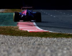 Alineación de los pilotos participantes en la última ronda de test en Barcelona 2015