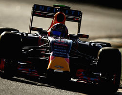Red Bull confirma que una "pérdida de presión del aceite" originó el problema de Kvyat en Australia