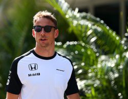 Jenson Button: "La temperatura será más baja y no nos dará la ventaja que tuvimos en Malasia"