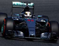 Lewis Hamilton lidera los Libres 2 del GP de España 2015