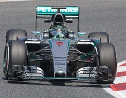 Nico Rosberg domina en el primer día de test de Barcelona