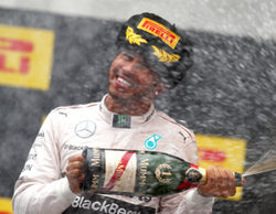 Lewis Hamilton: "Estoy muy orgulloso del equipo y es increíble contribuir en su éxito"