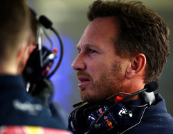 Christian Horner insiste en que Mercedes y Ferrari temen suministrarles motores para 2016