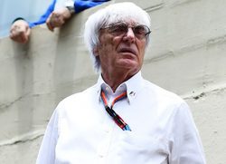 Bernie Ecclestone: "El dominio de Mercedes hace que la F1 sea aburrida"