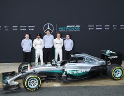 Mercedes presenta finalmente el W07 en el Circuit de Barcelona-Catalunya
