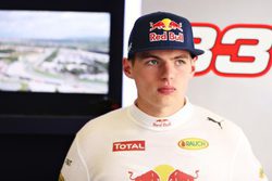 Max Verstappen: "¡No me puedo quejar para ser el primer día!"