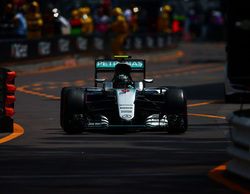 Niki Lauda: "Queremos a Rosberg en Mercedes y él quiere quedarse"