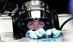 Mercedes ofrece a Nico Rosberg seguir un año más