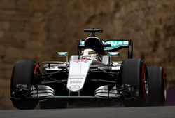 Lewis Hamilton: "La pista no es sencilla; hay poco agarre"